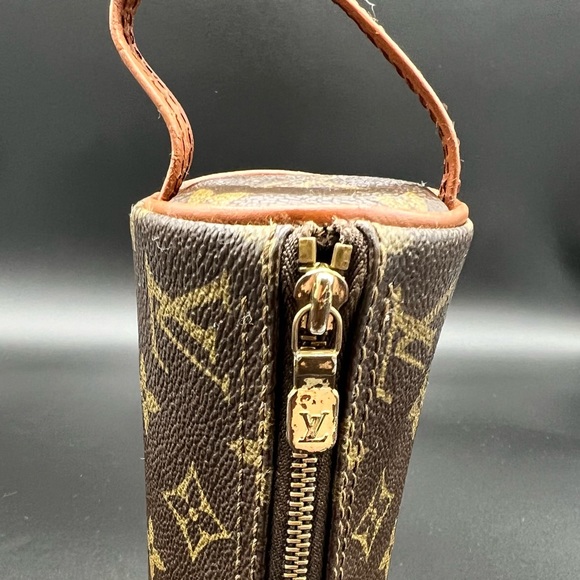 Louis Vuitton Monogram Trousse Ronde - Picture 4 of 7